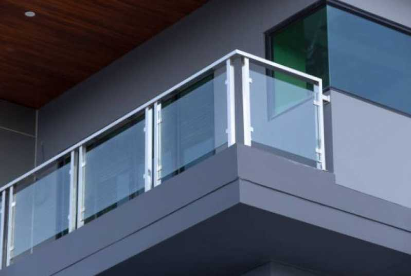 Colocação de Corrimão em Vidro Itaim Bibi - Corrimão de Escada com Vidro